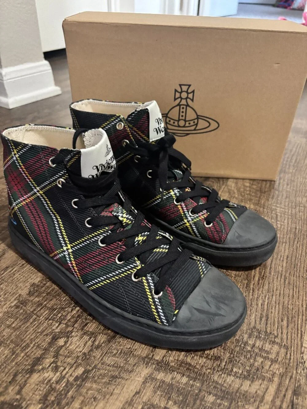 Vivian Westwood Size 42